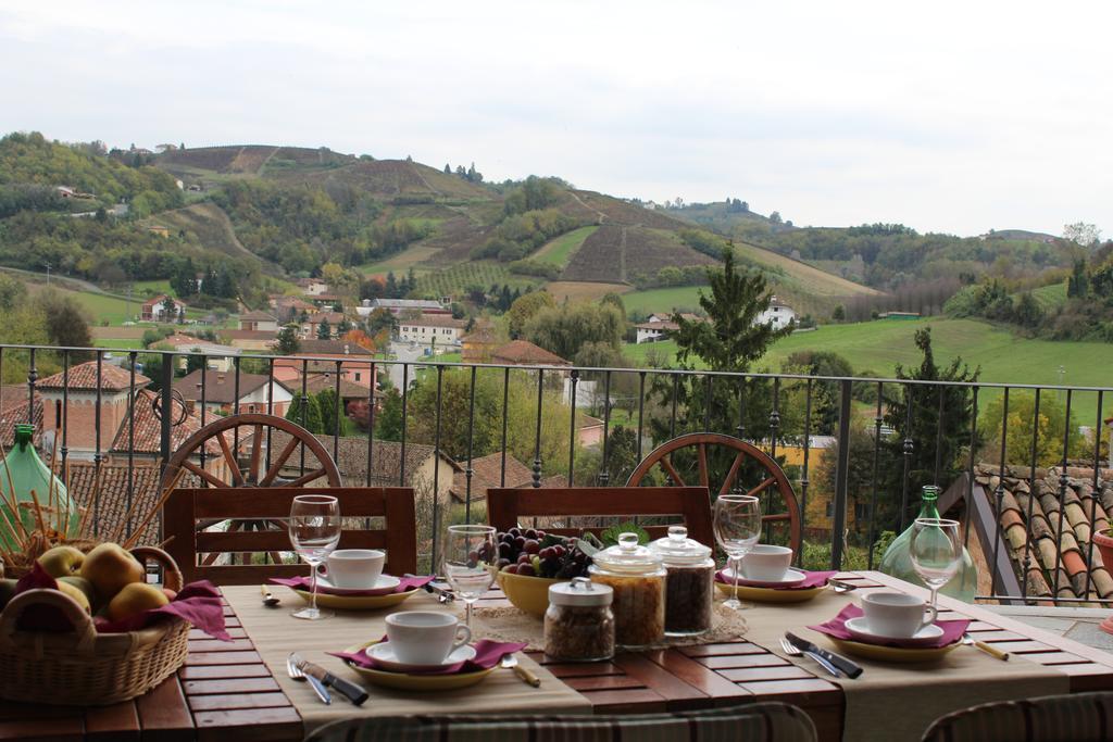 Holiday Home Ca' Del Cinema Mombercelli Luaran gambar