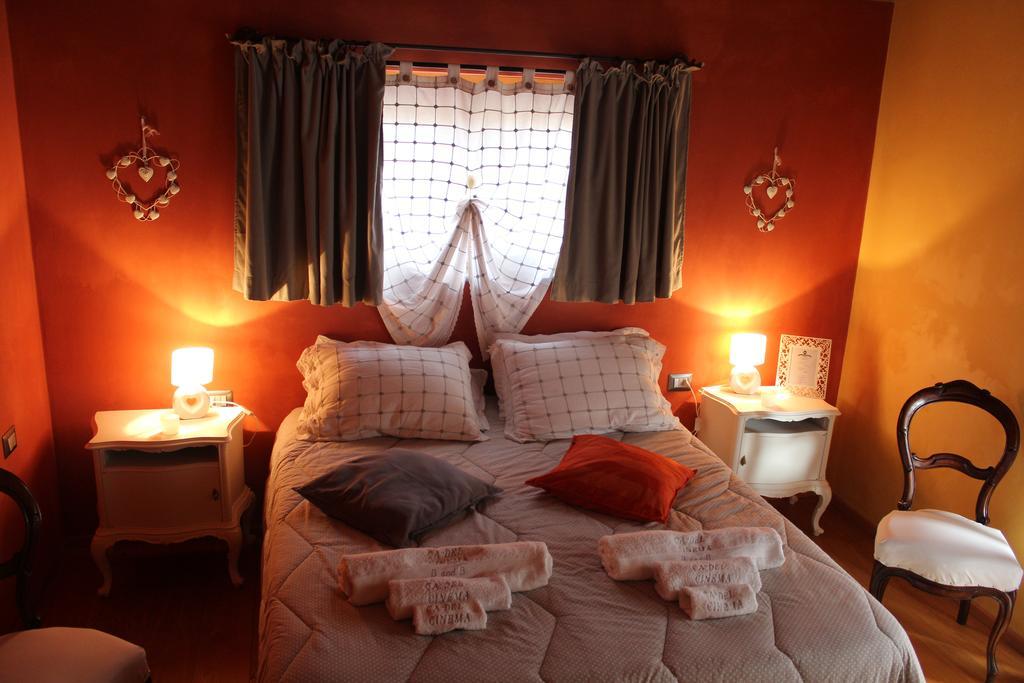 Holiday Home Ca' Del Cinema Mombercelli Bilik gambar