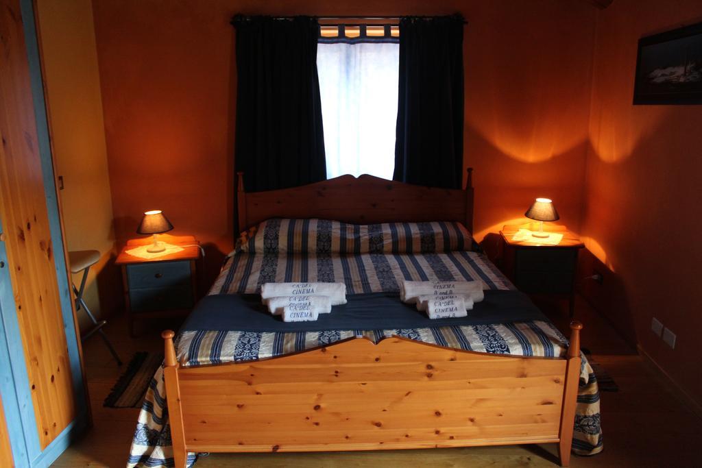 Holiday Home Ca' Del Cinema Mombercelli Bilik gambar