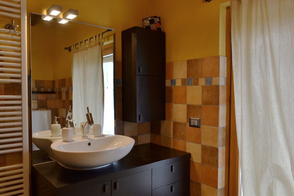 Holiday Home Ca' Del Cinema Mombercelli Bilik gambar