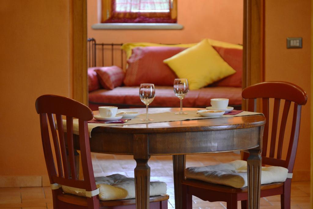 Holiday Home Ca' Del Cinema Mombercelli Luaran gambar